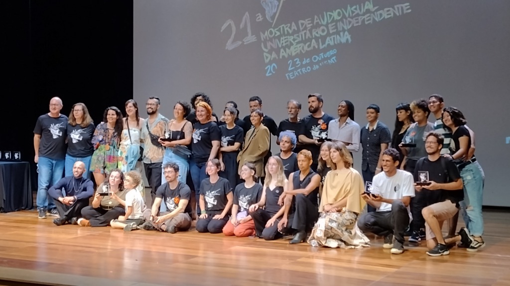 Noite de premiação movimenta o Teatro Universitário