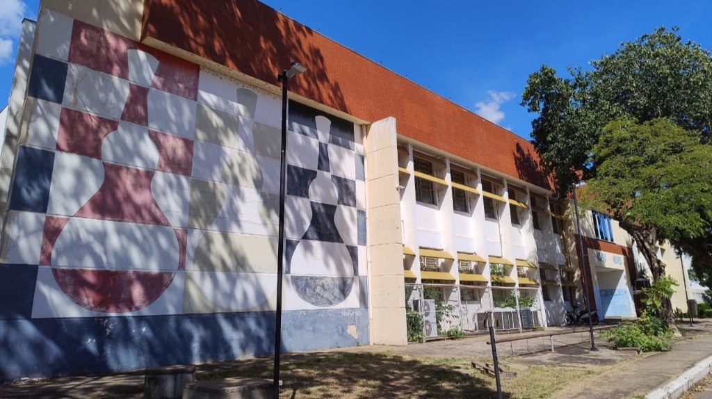 Professor espanhol Carlos Tejerizo García visita a UFMT e oferece disciplina concentrada no Programa de Pós-Graduação em História